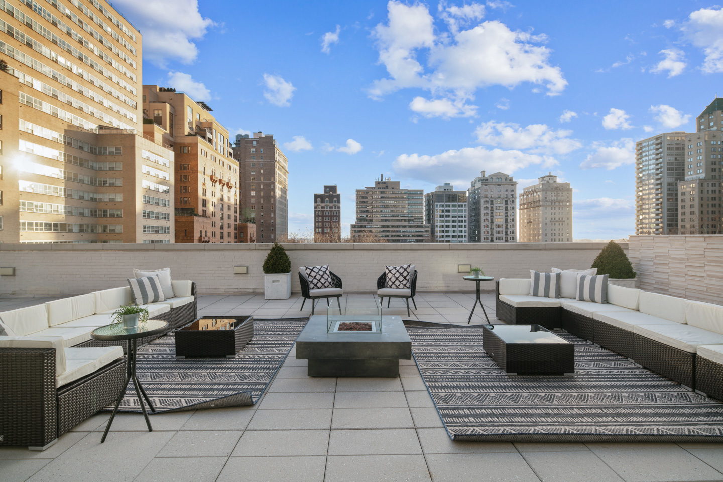 Rooftop with Philadelphia City views at The Alison luxury condos